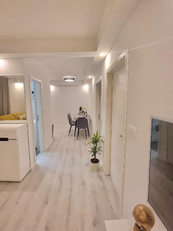 Un Ami Apartman *